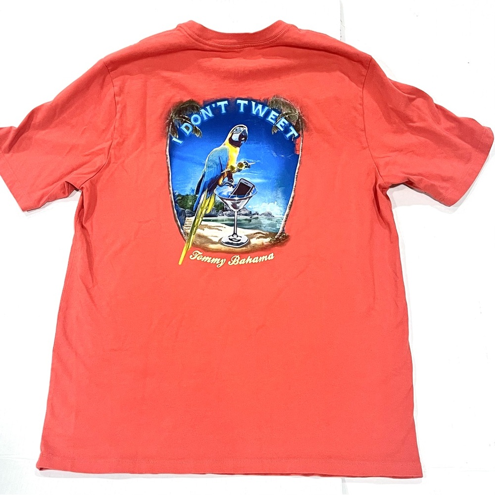 Tommy Bahama Graphic T-Shirt. Men's Size Medium